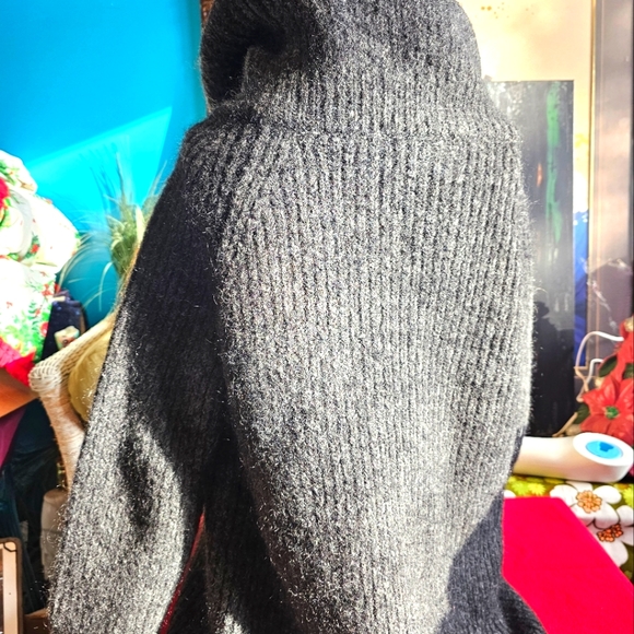 Wilfred Sweater Off Shoulder/Bustle Sweater Mohair - Picture 2 of 4